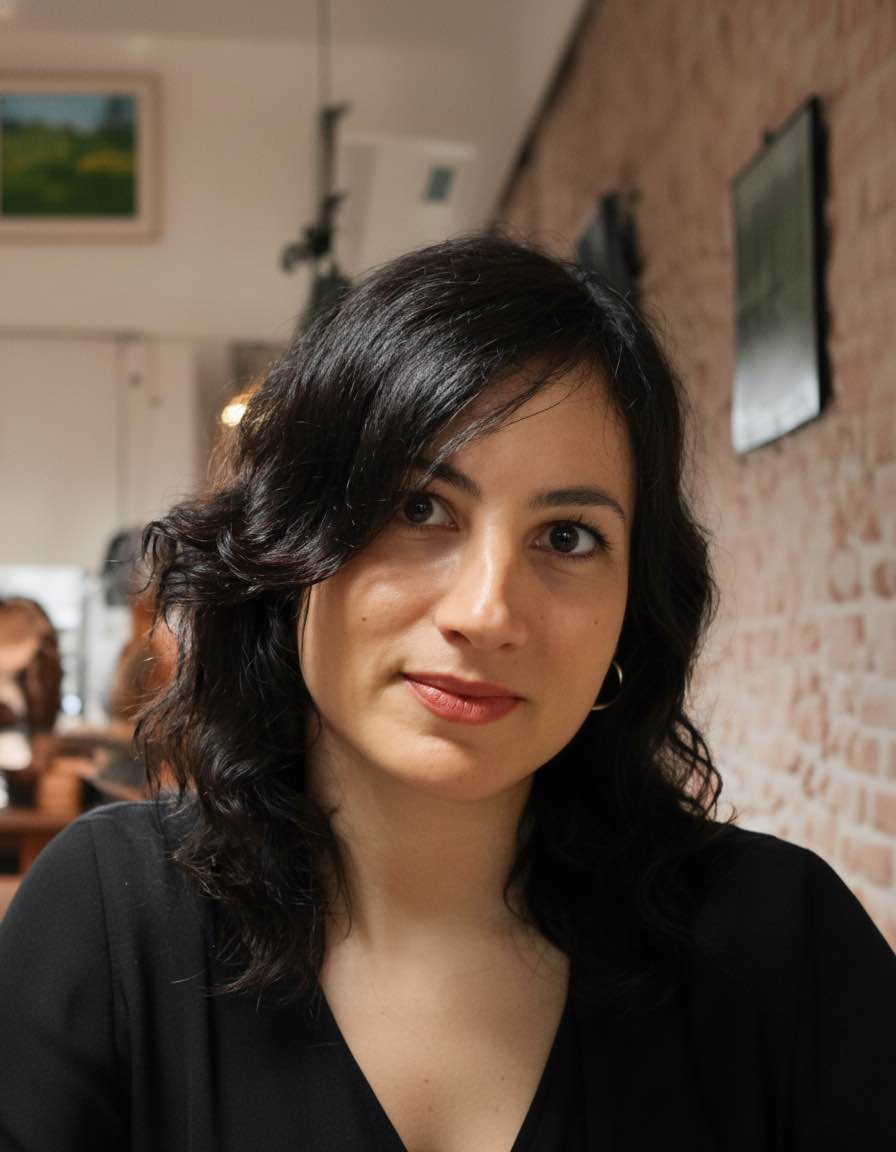 Преподаватель Элен, носитель языка — Франция