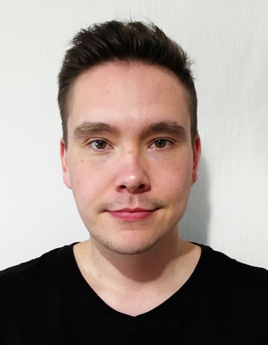 Преподаватель Сэм, носитель языка — Великобритания