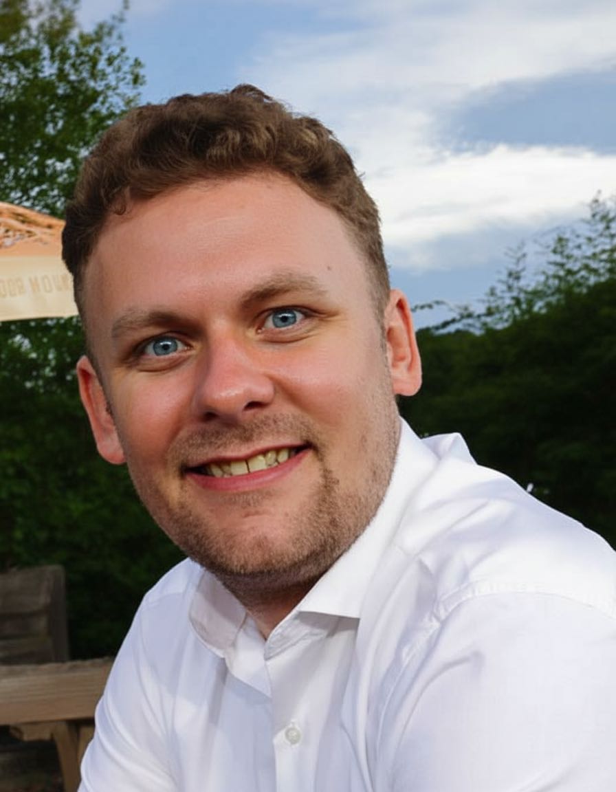 Преподаватель Тоби, носитель языка — Великобритания